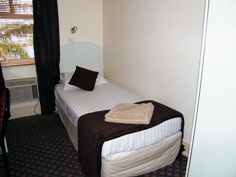 Grand Tasman Hotel - Accommodation Cooktown 22