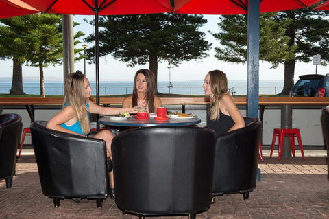 Grand Tasman Hotel - Accommodation Cooktown 14