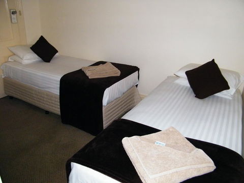 Grand Tasman Hotel - Accommodation Cooktown 38