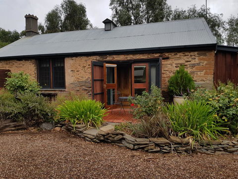 William Hunt's Retreat - Cypress Studio - Accommodation Cooktown 10