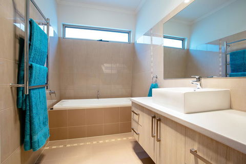 Seasalt - Accommodation Cooktown 12