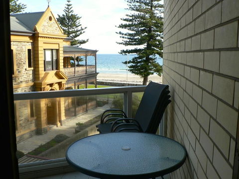 South Esplanade Apartment - Accommodation Cooktown 6