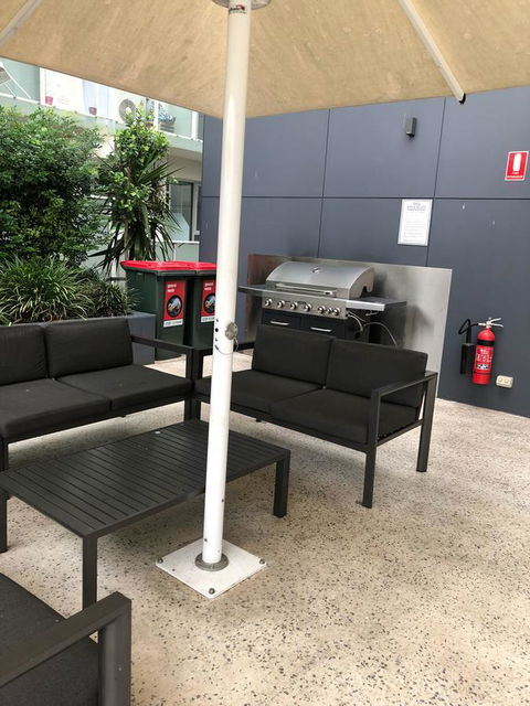 Ther-Rich Elegant 1BR Apartment In Walkerville - Accommodation Cooktown 38