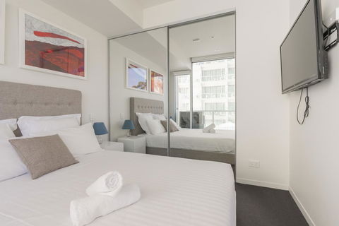 Ther-Rich Elegant 1BR Apartment In Walkerville - Accommodation Cooktown 6