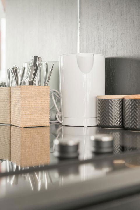 Ther-Rich Elegant 1BR Apartment In Walkerville - Accommodation Cooktown 13