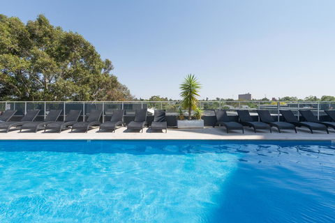 Ther-Rich Elegant 1BR Apartment In Walkerville - Accommodation Cooktown 32