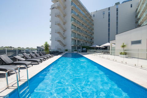 Ther-Rich Elegant 1BR Apartment In Walkerville - Accommodation Cooktown 35