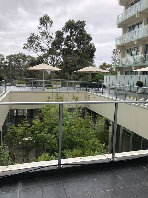 Ther-Rich Elegant 1BR Apartment In Walkerville - Accommodation Cooktown 31