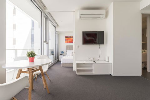 Ther-Rich Elegant 1BR Apartment In Walkerville - Accommodation Cooktown 16