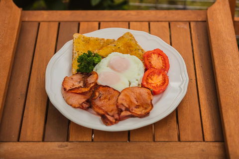 Country Roads Motor Inn Naracoorte - Accommodation Cooktown 2