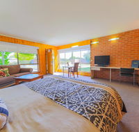 Country Roads Motor Inn Naracoorte - Accommodation Cooktown