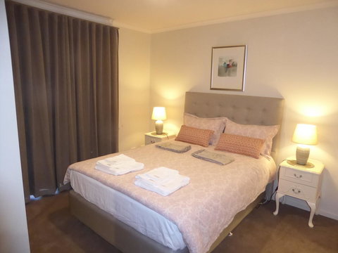 ADELAIDE CENTRAL APARTMENT - 3BR, 2BATH & CARPARK - Accommodation Cooktown 11