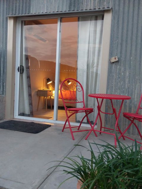 Desert Gum Retreat Gough St - Accommodation Cooktown 0