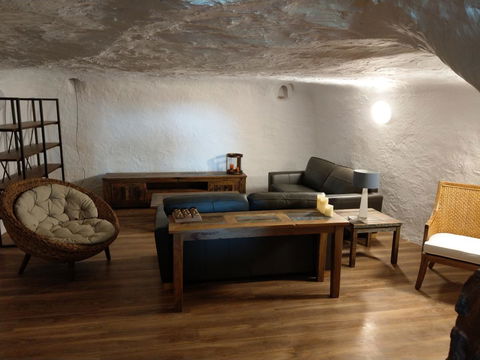 Desert Gum Retreat Gough St - Accommodation Cooktown 8