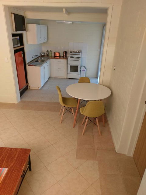 Desert Gum Retreat Gough St - Accommodation Cooktown 16