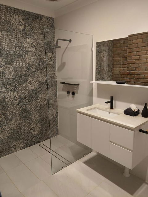 Desert Gum Retreat Gough St - Accommodation Cooktown 12