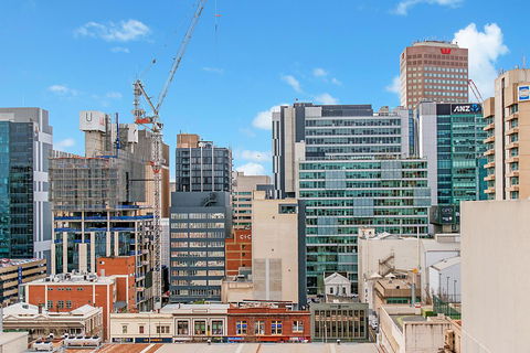 Stylish And Comfortable, Views Over Gouger St! - Accommodation Cooktown 4