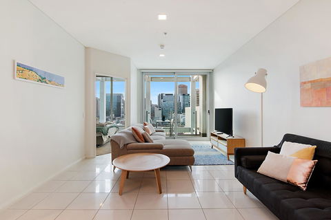 Stylish And Comfortable, Views Over Gouger St! - Accommodation Cooktown 19