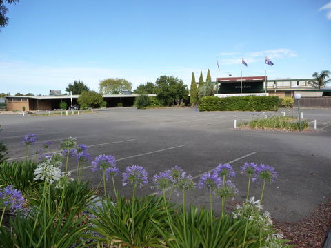 The Wine Vine Hotel - Accommodation Cooktown 14