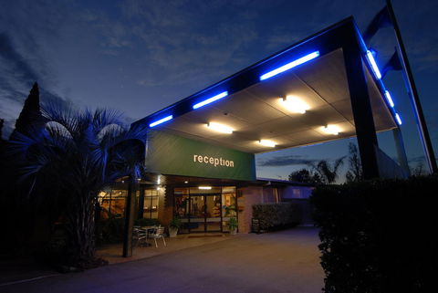 The Wine Vine Hotel - Accommodation Cooktown 0