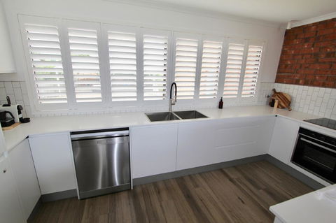 Southern Sands\' Beachfront Apartment - Accommodation Cooktown 8