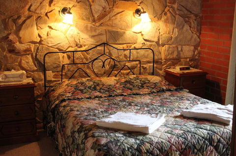 Langmeil Cottages - Accommodation Cooktown 7