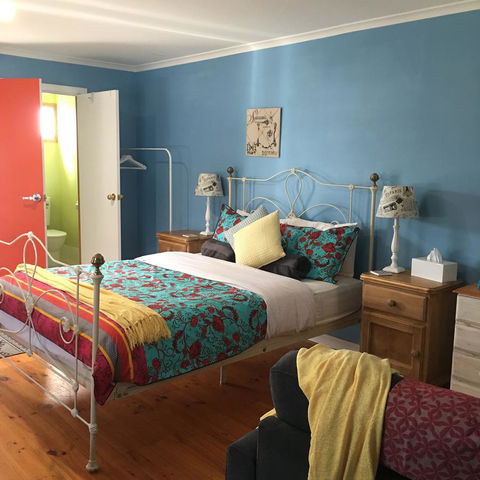 KI Dragonfly Guesthouse - Accommodation Cooktown 7