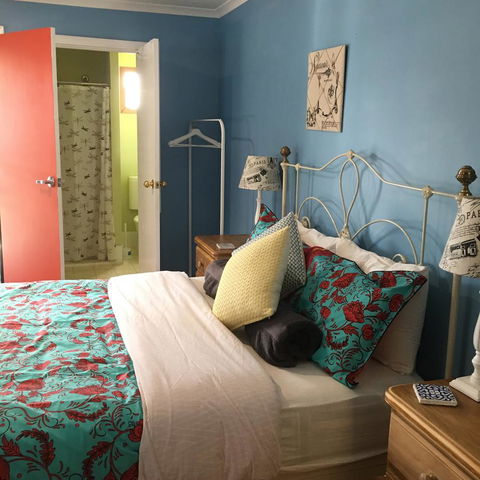 KI Dragonfly Guesthouse - Accommodation Cooktown 9