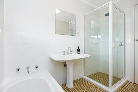 Red Door - Accommodation Cooktown 6