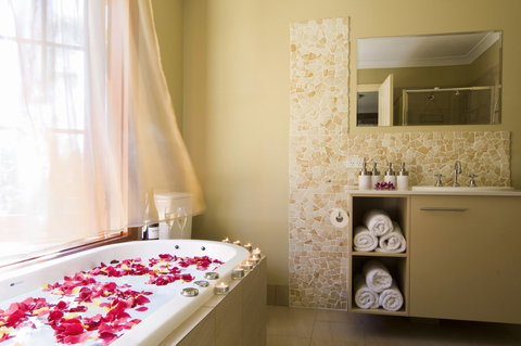 SummerHills Retreat Byron Bay - Accommodation Cooktown 9