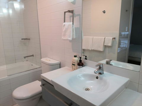 Oaks Horizon+city View+free Parking - Accommodation Cooktown 13