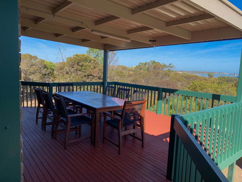 Seacroft - Accommodation Cooktown 2