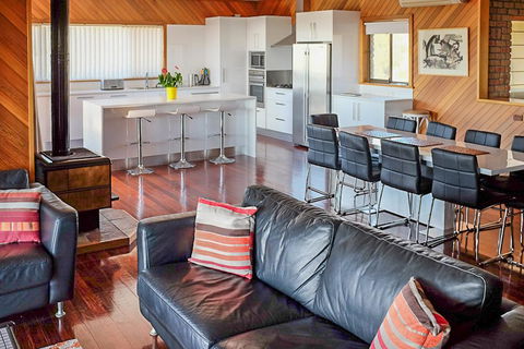 Seacroft - Accommodation Cooktown 5