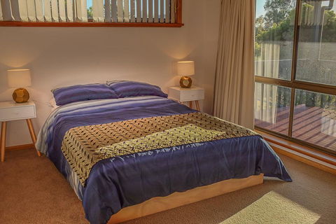 Seacroft - Accommodation Cooktown 8