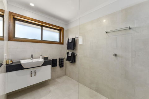 City Four Apartment - Accommodation Cooktown 4
