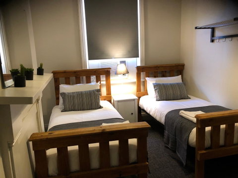 Cornwall Hotel - Accommodation Cooktown 14
