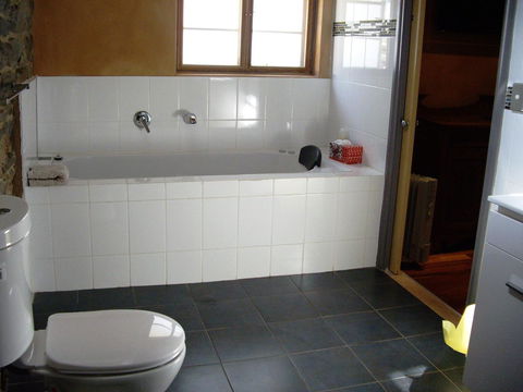 1860 Wine Country Cottages - Accommodation Cooktown 18
