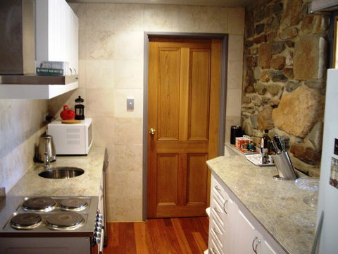 1860 Wine Country Cottages - Accommodation Cooktown 13