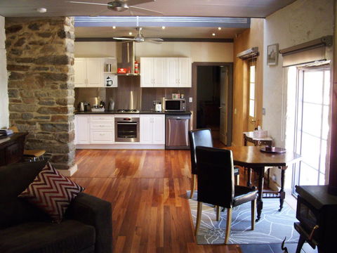 1860 Wine Country Cottages - Accommodation Cooktown 2