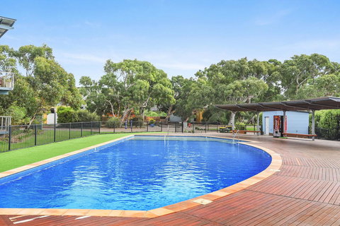 Villa 53 South Shores - Normanville S14 - Accommodation Cooktown 9