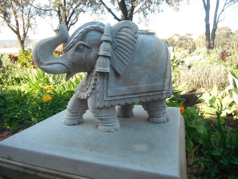 Linger Longer Vineyard - Accommodation Cooktown 12