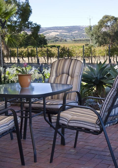 Linger Longer Vineyard - Accommodation Cooktown 14