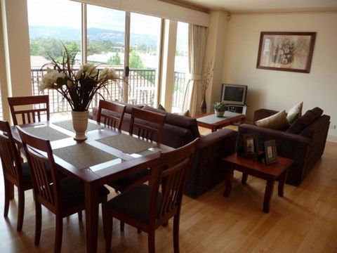 City Escape 3 Bedroom East End Of Adelaide - Accommodation Cooktown 0