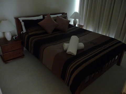 City Escape 3 Bedroom East End Of Adelaide - Accommodation Cooktown 4