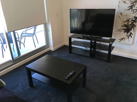 Luxury City Apt With Pool, Gym, Spa, Netflix - Accommodation Cooktown 21