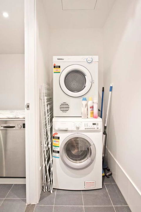 Luxury City Apt With Pool, Gym, Spa, Netflix - Accommodation Cooktown 8