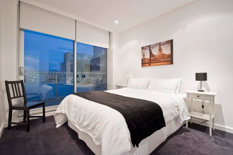 Luxury City Apt With Pool, Gym, Spa, Netflix - Accommodation Cooktown 2