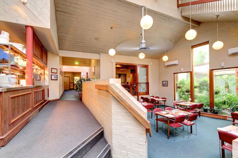 Victoria Hotel Strathalbyn - Accommodation Cooktown 2
