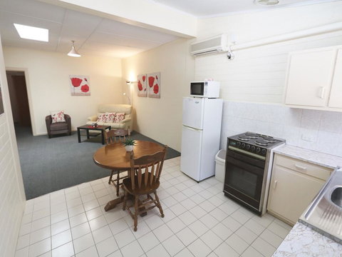 Robe Central Motel - Accommodation Cooktown 9