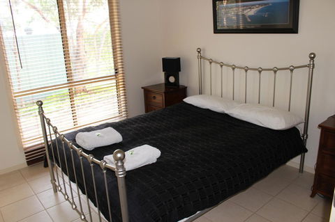Shiraz Cottage - Accommodation Cooktown 3